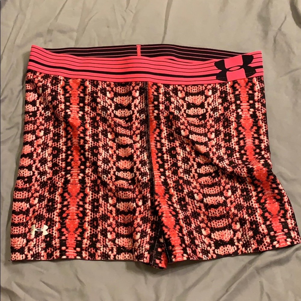 Medium Women’s Under Armour Shorts